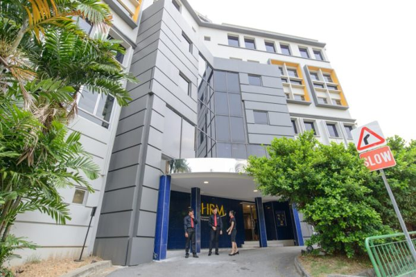 新加坡莎瑞管理学院的国际化教育